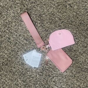 Lululemon Dual Pouch Wristlet
Spiced Chai / Pink Haze